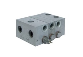 2.2V.03-C045 - Распределитель последовательной смазки (серия DPX), визуальный индикатор, 45 мм3/цикл, 3 секции (6 выходов), вход G1/8", выходы М10х1 - 2.2V.03-C045 - Распределитель последовательной смазки (серия DPX), визуальный индикатор, 45 мм3/цикл, 3 секции (6 выходов), вход G1/8", выходы М10х1